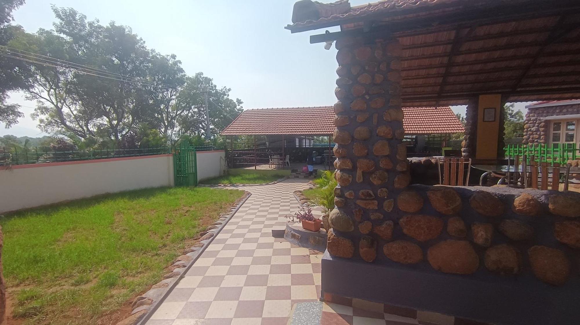 Vara Farms Mulhalli Экстерьер фото